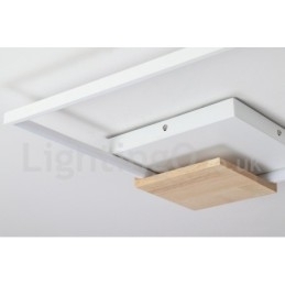 Plafoniera din lemn pătrată albă reglabilă. Plafoniera ultrasubțire poate fi folosită și ca lampă de perete