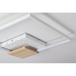 Plafoniera din lemn pătrată albă reglabilă. Plafoniera ultrasubțire poate fi folosită și ca lampă de perete