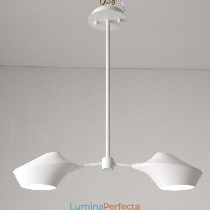 Candelabru din țeavă modern și contemporan cu nuanțe acrilice alb-negru