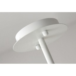 Candelabru din țeavă modern și contemporan cu nuanțe acrilice alb-negru