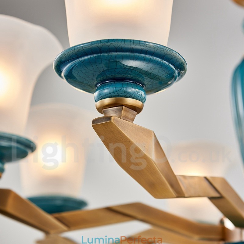 Candelabru cu pandantiv din alamă, retro, vintage, din ceramică, cu abajururi de sticlă