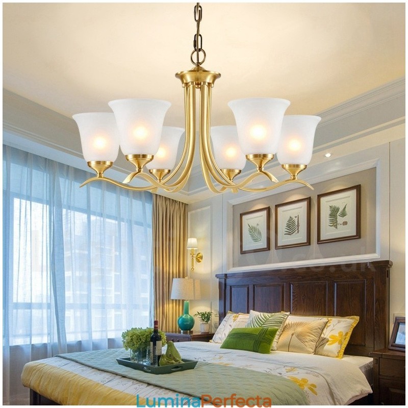 Candelabru luxos din alamă pură, rustic, retro, vintage, cu pandantiv din alamă, cu abajururi de sticlă