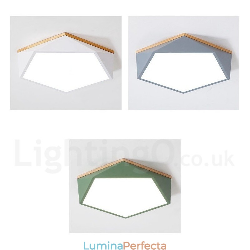 Plafoniera din lemn, cu abajur din acril, în stil nordic