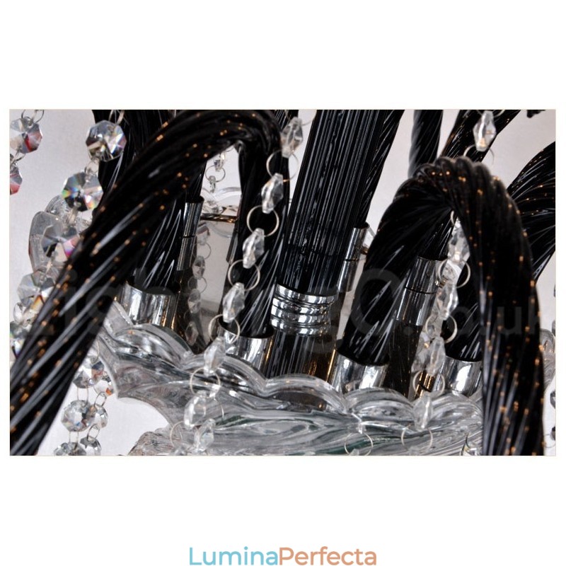 Candelabru de cristal negru