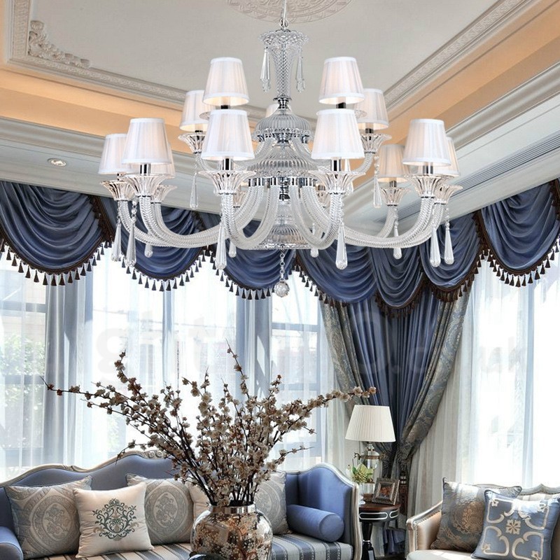 Candelabru de cristal transparent