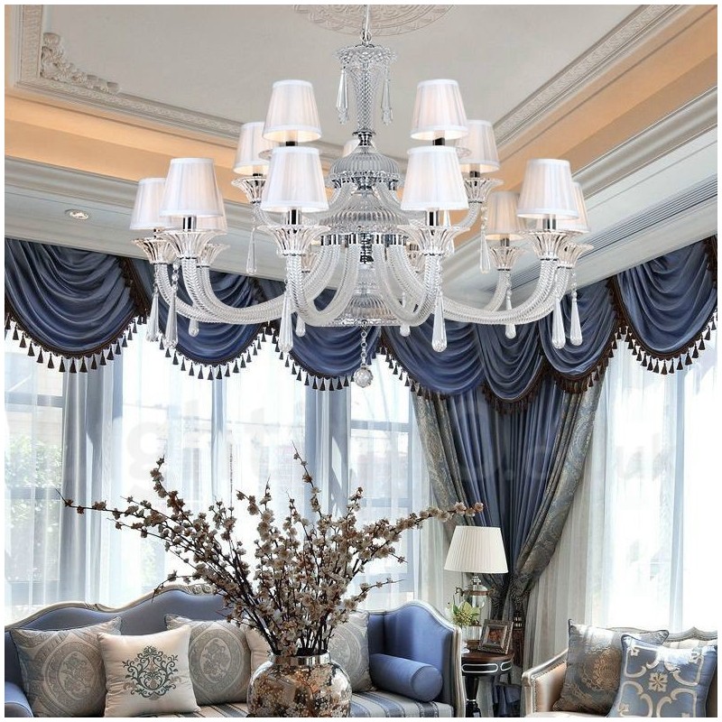Candelabru de cristal transparent