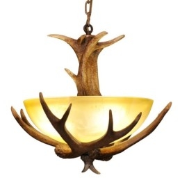 O lumină rustică artistică retro Antler antică cu abajur de sticlă