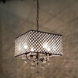 Candelabru din metal cu pictură clasică tradițională din cristal
