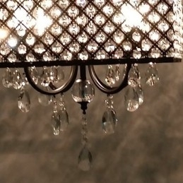 Candelabru din metal cu pictură clasică tradițională din cristal