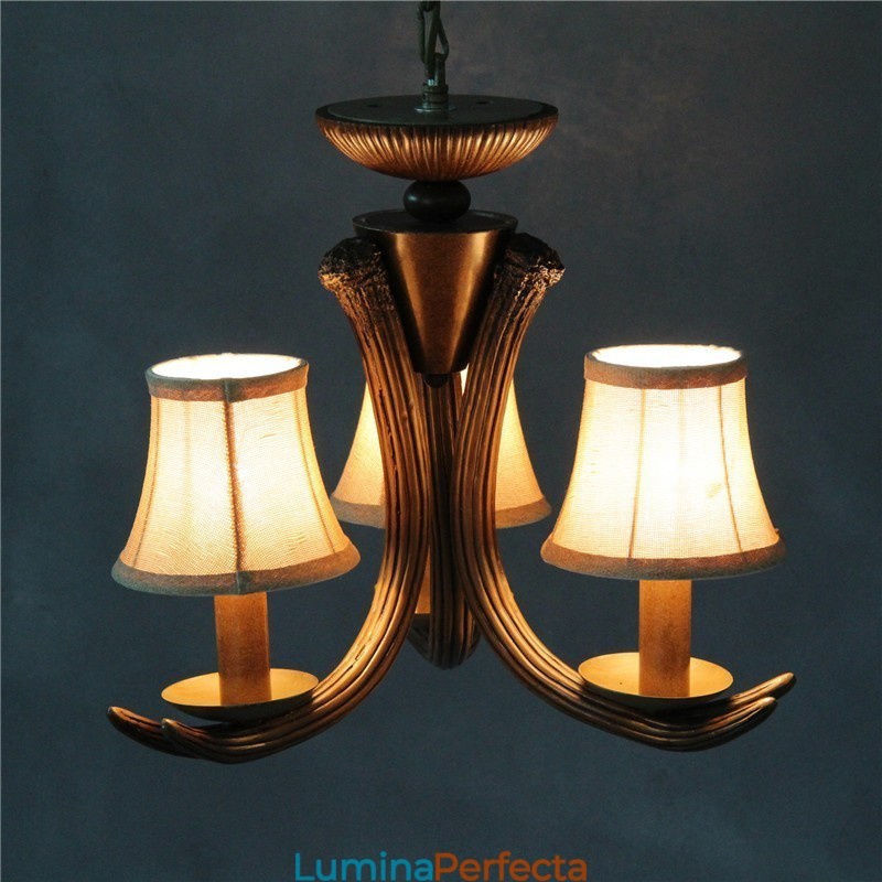 Candelabru antic Antler cu 3 lumini, rustic, artistic, retro, cu nuante