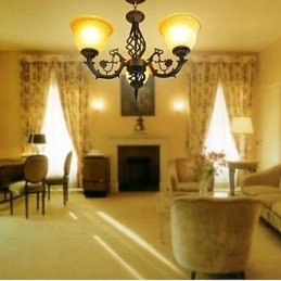 Candelabru vintage din fier forjat