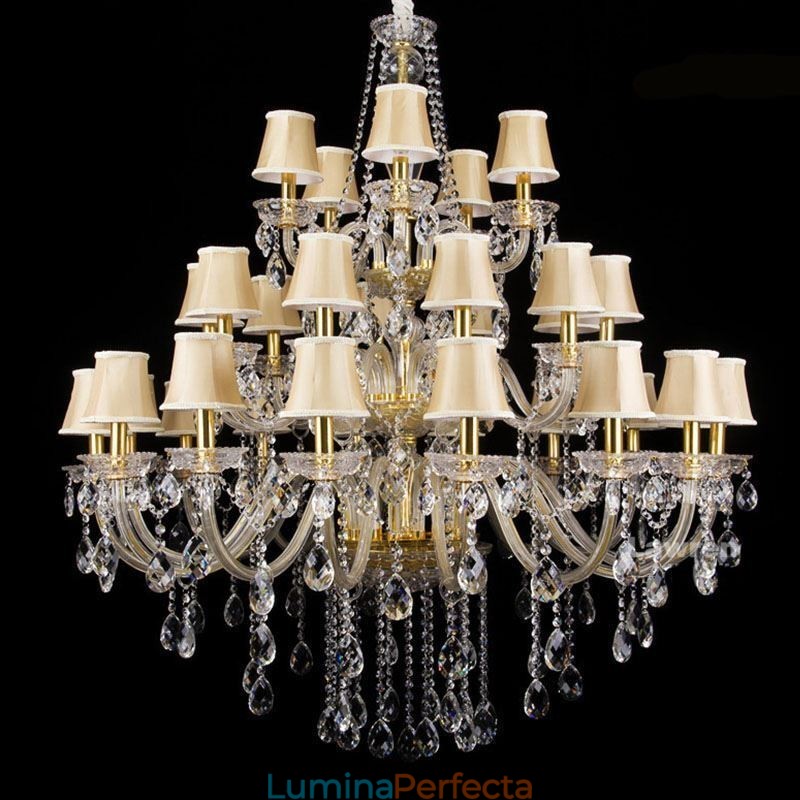Candelabru din cristal european cu plafoniera cu 32 de lumini