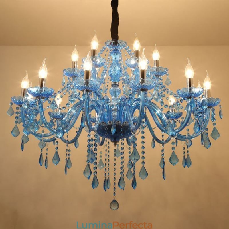 Candelabru de cristal mare pandantiv european Culoare albastru deschis estetic