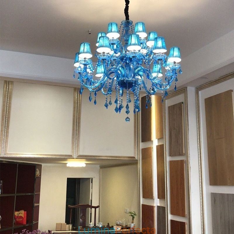 Candelabru de cristal mare pandantiv european Culoare albastru deschis estetic