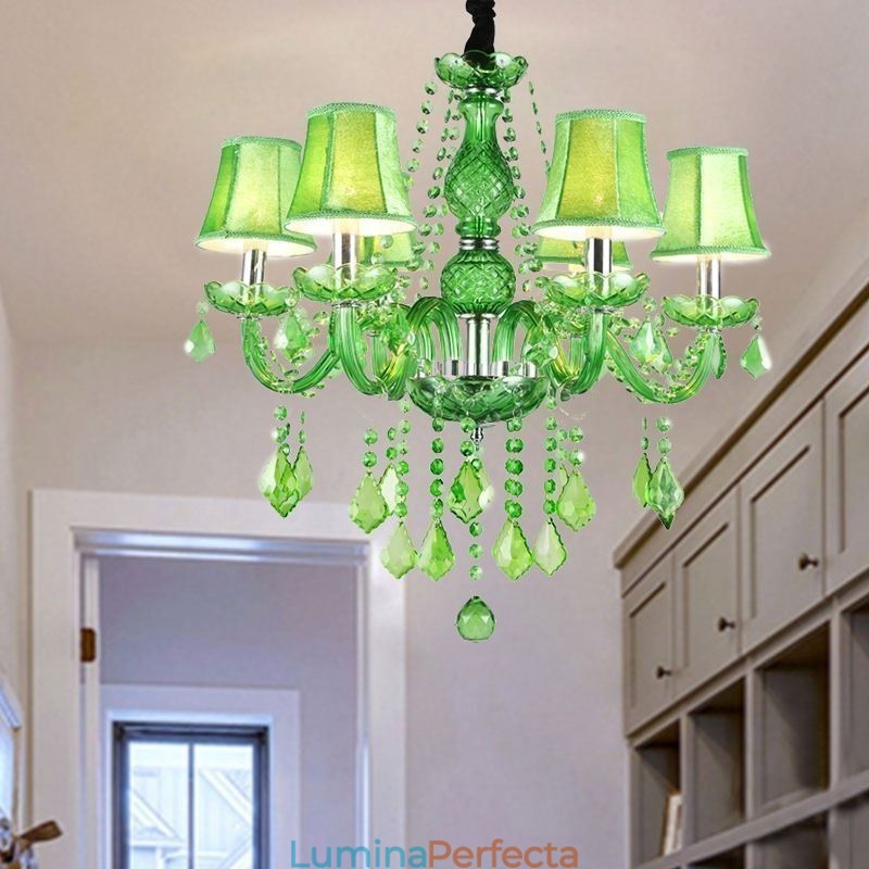 Candelabru de cristal unic în stil european, iarbă verde