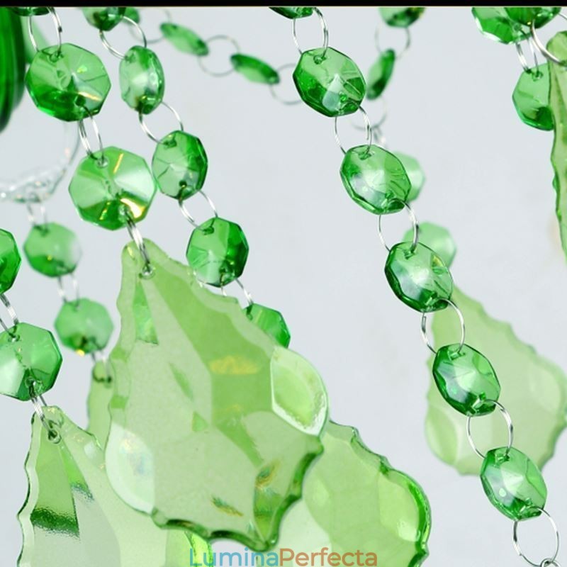 Candelabru de cristal unic în stil european, iarbă verde