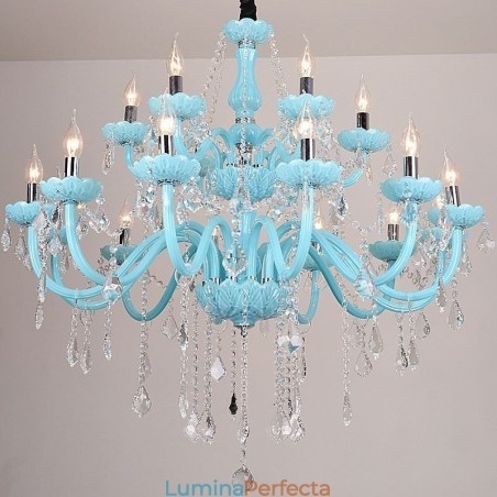 Candelabru european mare de cristal de culoare albastră Candelabru european mare de cristal de culoare albastră