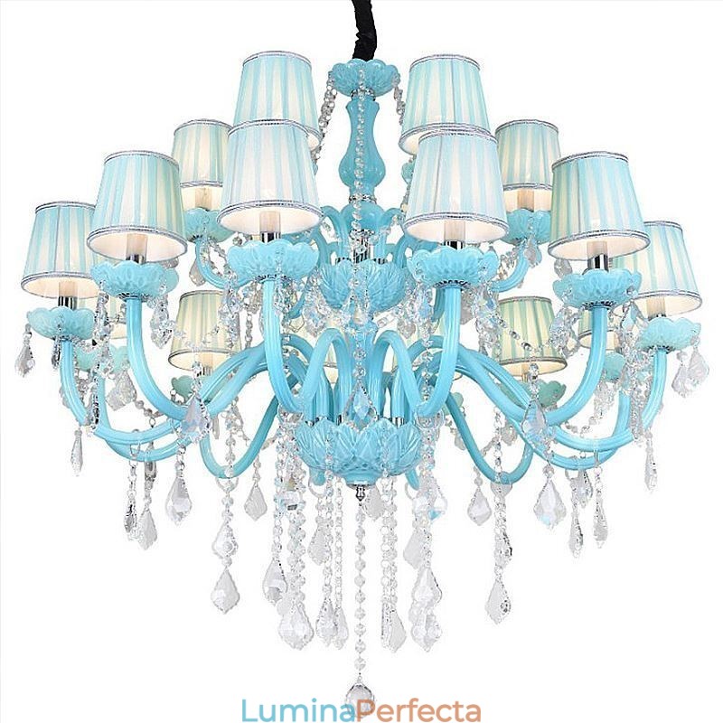 Candelabru european mare de cristal de culoare albastră