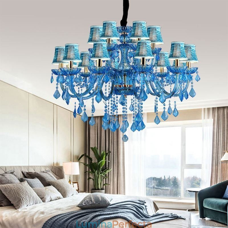 Candelabru elegant din cristal albastru european