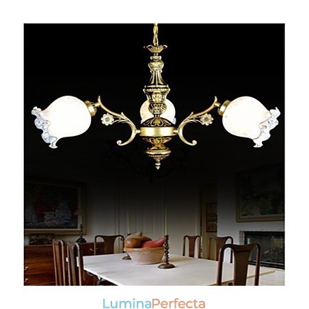 Candelabru din bronz cu trei lumini retro clasic european Candelabru din bronz cu trei lumini retro clasic european