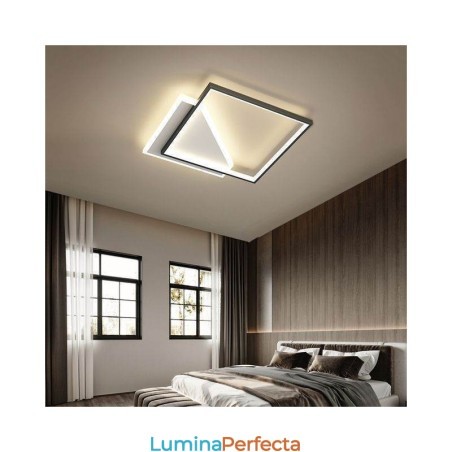 Plafoniera modernă cu montare încasată Plafoniera modernă cu montare încasată
