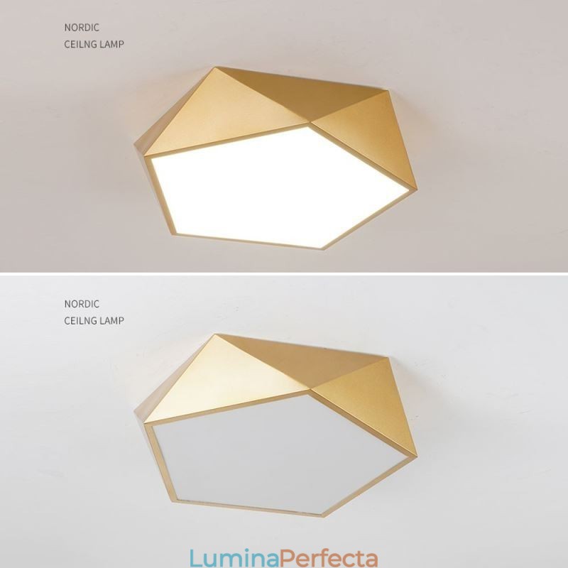 Plafoniera din acrilic cu montaj geometric auriu