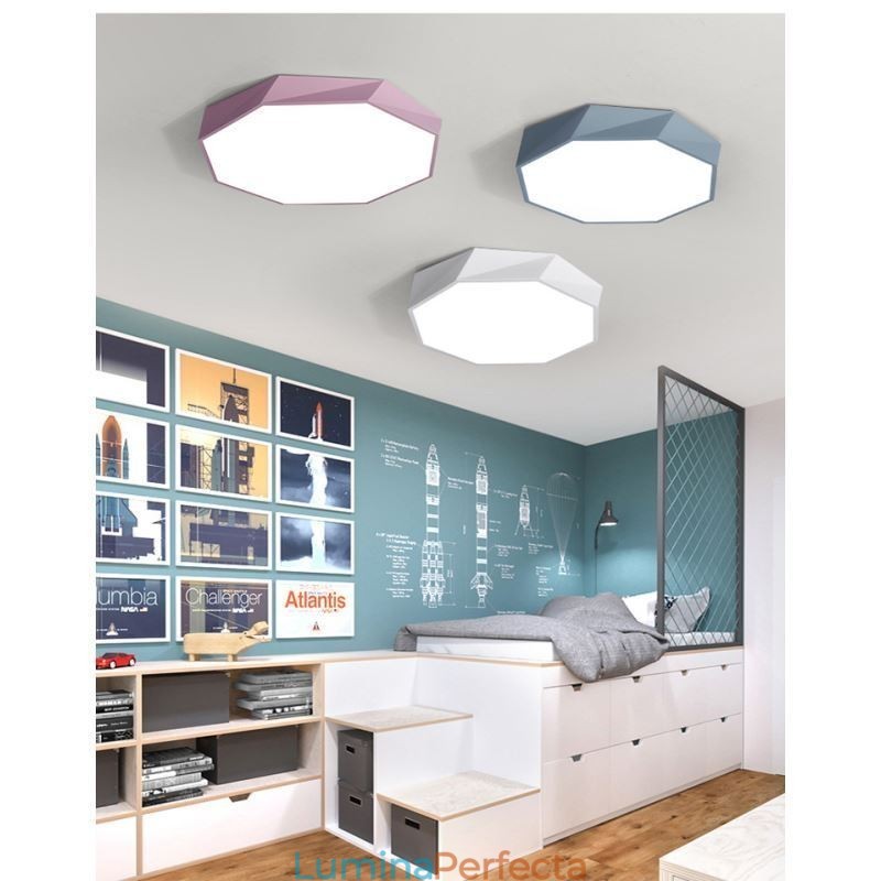 Plafoniera modernă cu montaj încastrat cu design special octogonal. Lampă ultra subțire