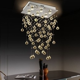 Plafoniera modernă cu lustre din cristal