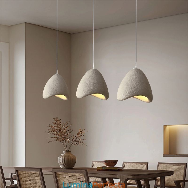Plafoniera din rășină pentru decorare