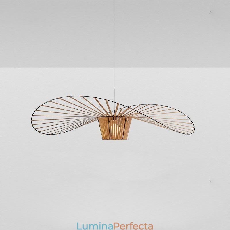 Lampă suspendată, modernă, simplă, un singur fier, în formă de pălărie. Plafoniera