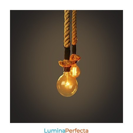 Candelabru tradițional clasic din sticlă Candelabru tradițional clasic din sticlă