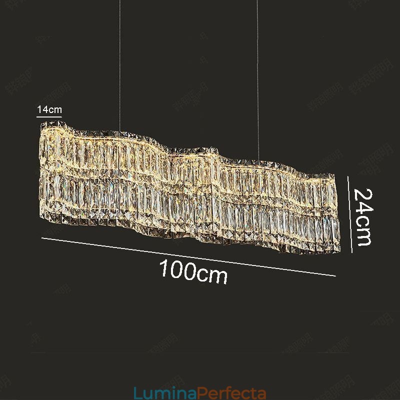 Lampă lungă cu pandantiv din cristal. Plafoniera cu decorare de lux