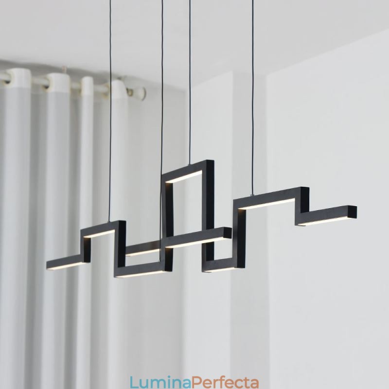 Candelabru modern din acrilic negru