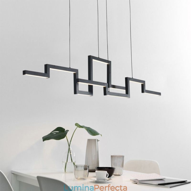 Candelabru modern din acrilic negru