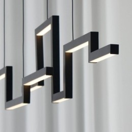 Candelabru modern din acrilic negru