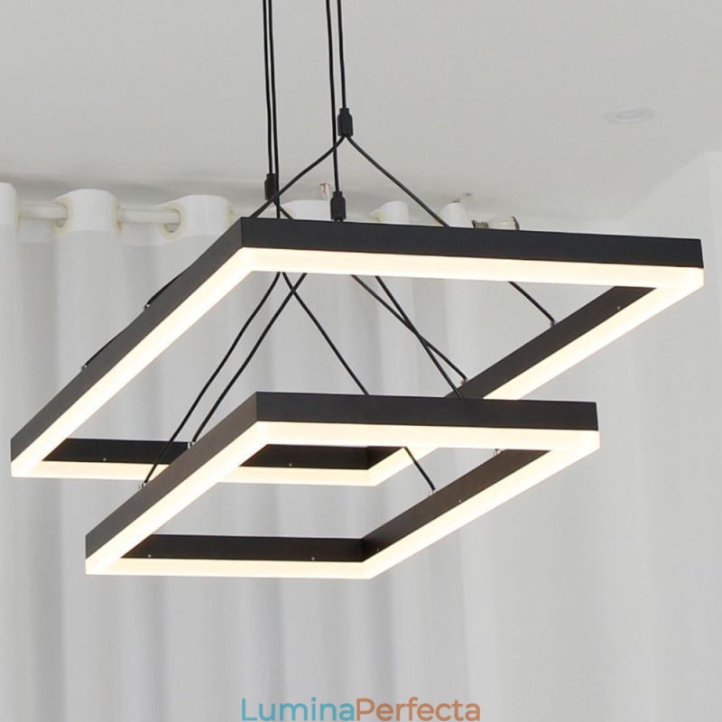 Candelabru din acrilic negru cu cadru modern