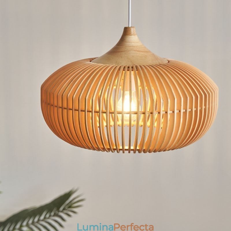 Candelabru în formă de dovleac
