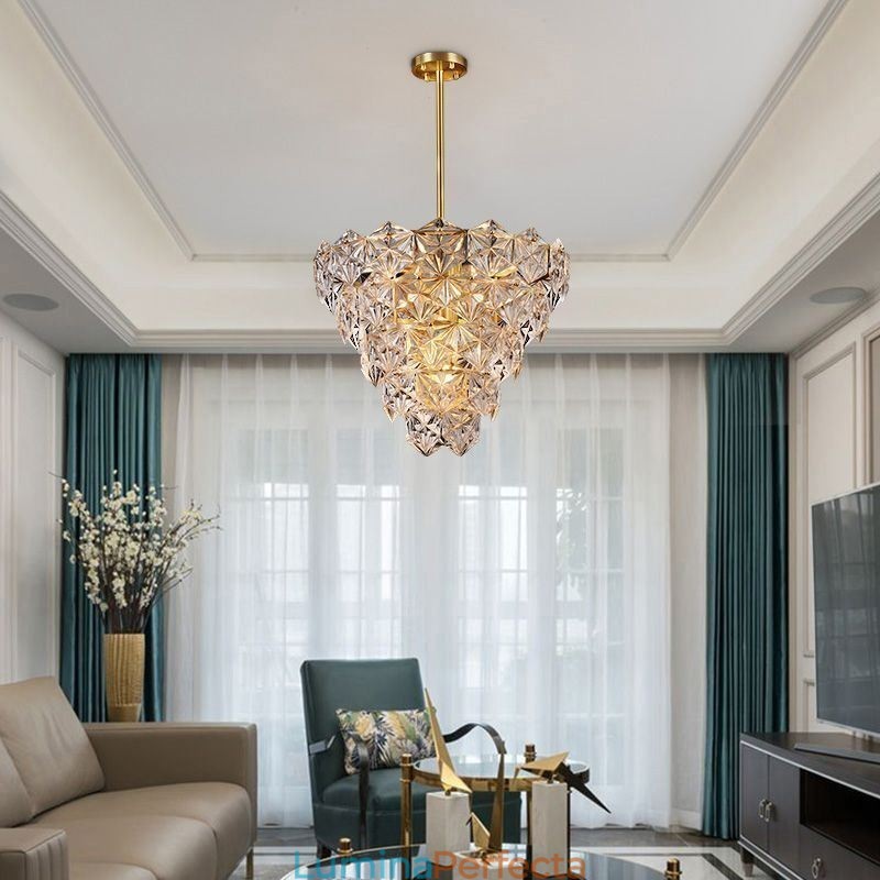 Lampă suspendată din sticlă europeană Candelabru modern în formă de con