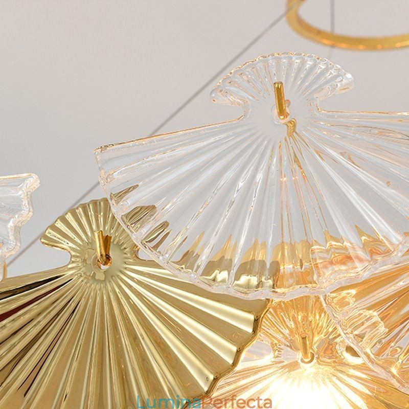 Candelabru de artă în formă de evantai de sticlă europeană