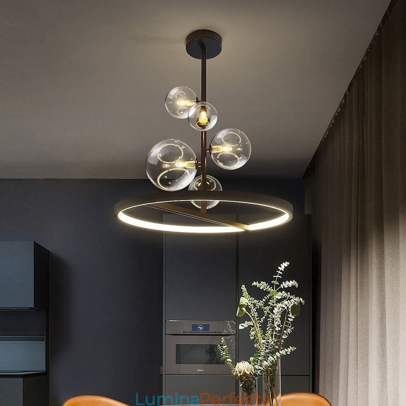 Lumini suspendate moderne Candelabru cu bule de sticlă