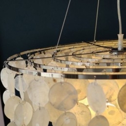 Candelabru rotund stratificat cu suspendare Capiz Shell