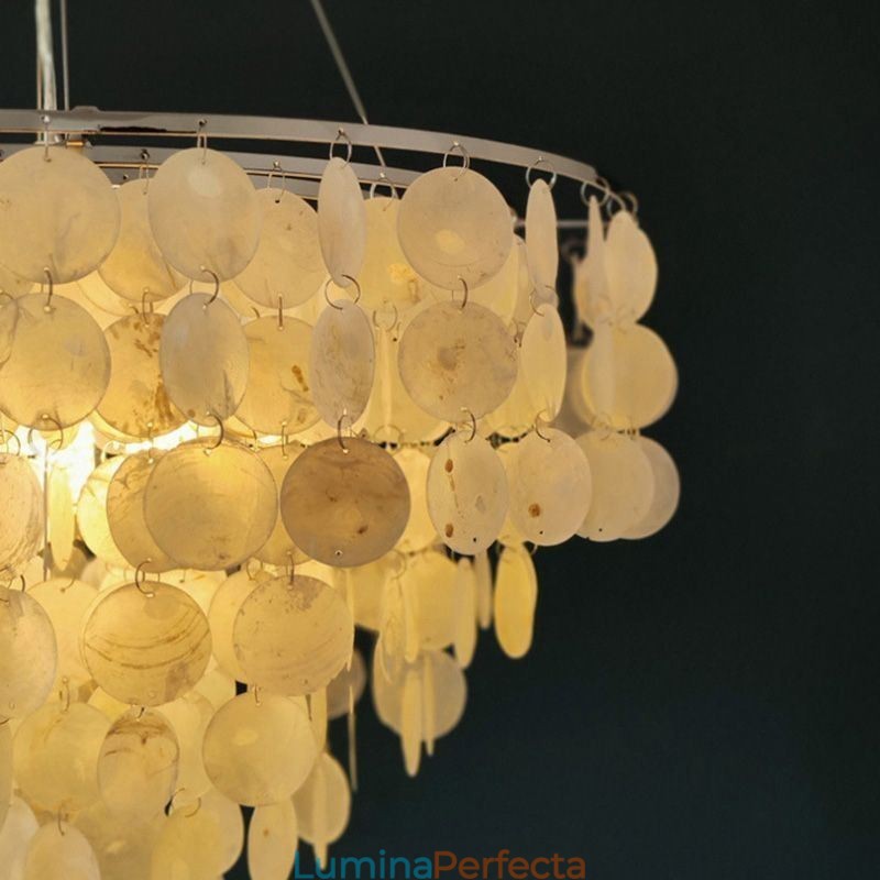 Candelabru rotund stratificat cu suspendare Capiz Shell