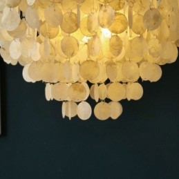 Candelabru rotund stratificat cu suspendare Capiz Shell