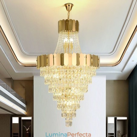 Lampă suspendată conică din cristal european Lampă suspendată conică din cristal european