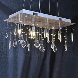 Candelabru tradițional din metal cromat din cristal