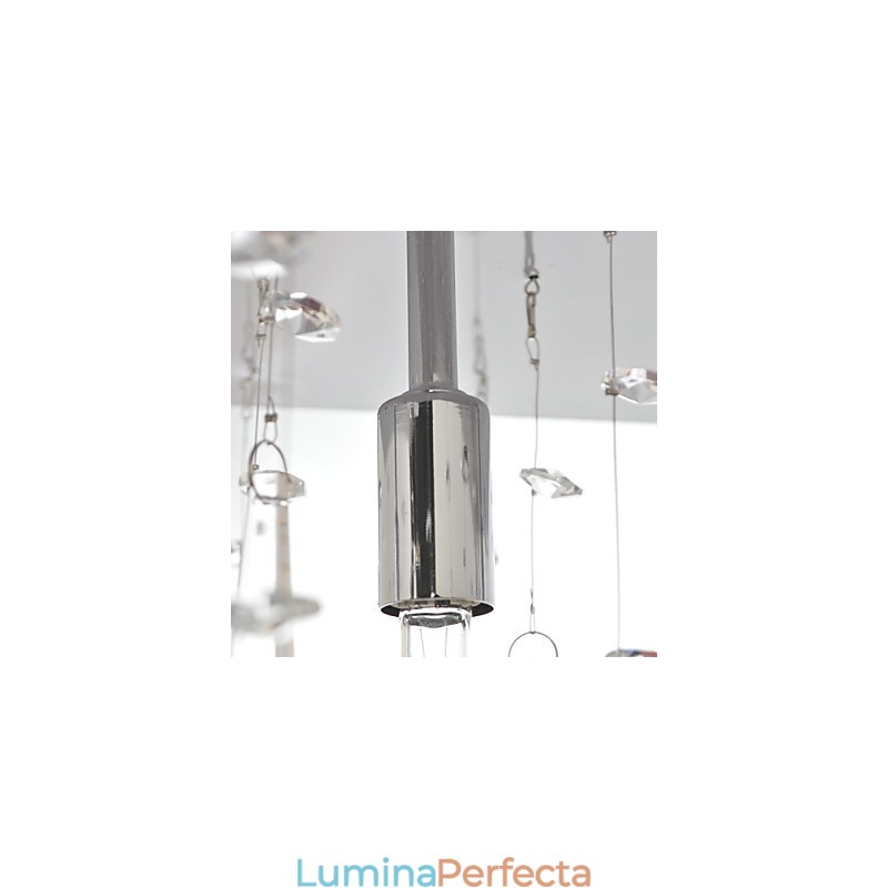 Candelabru tradițional din metal cromat din cristal