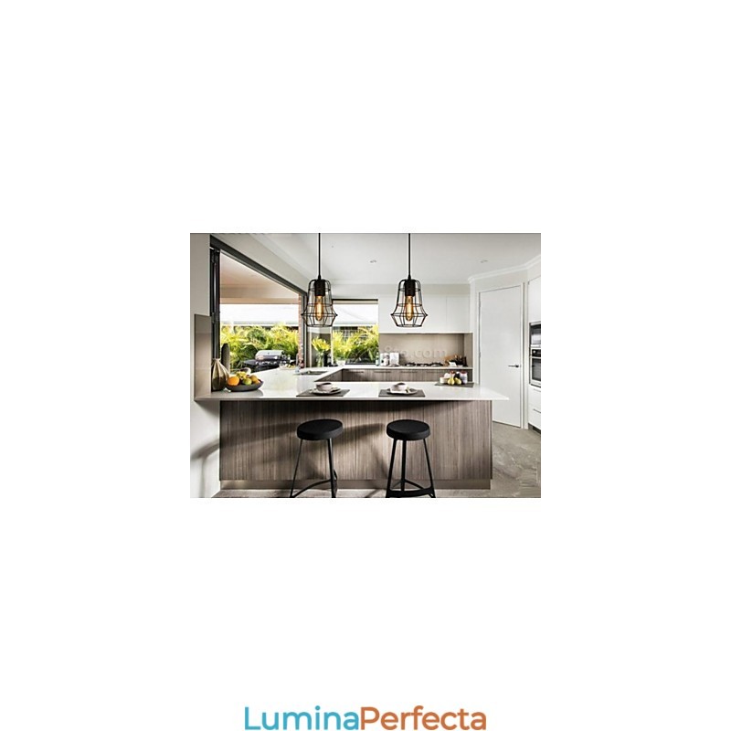 Candelabru de epocă în stil european elegant pentru lumina suspendată neagră