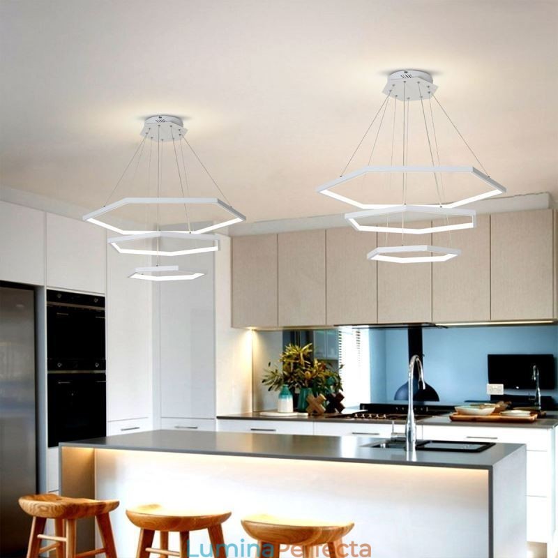 Lampă suspendată hexagonală modernă