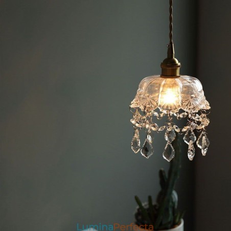 Lampă elegantă din sticlă suspendată cu un singur cap Lampă elegantă din sticlă suspendată cu un singur cap