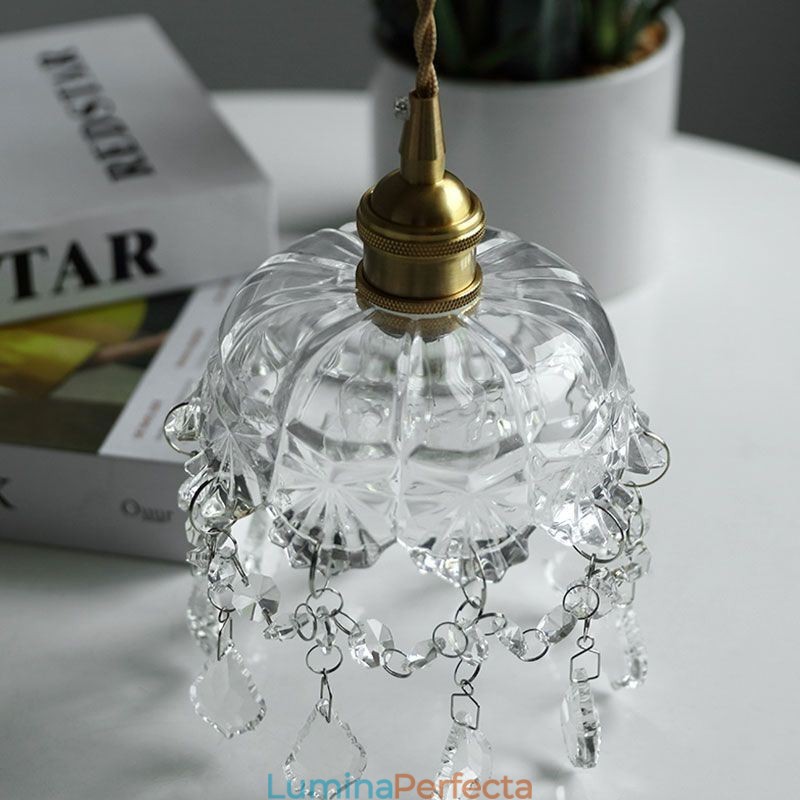 Lampă elegantă din sticlă suspendată cu un singur cap